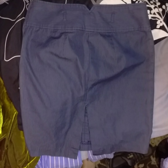 Mini skirt - Picture 4 of 5